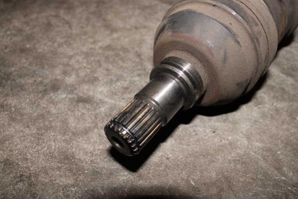 ARBRE DE TRANSMISSION DROIT CHEVROLET - Vue 2